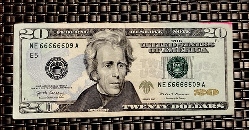 2017 lightly circulated - 2017, $20